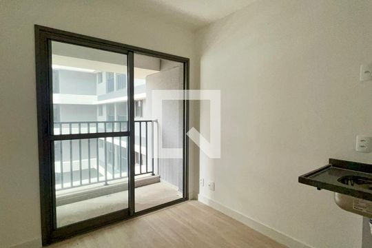 Sala de kitnet/studio à venda com 1 quarto, 27m² em Pinheiros, São Paulo