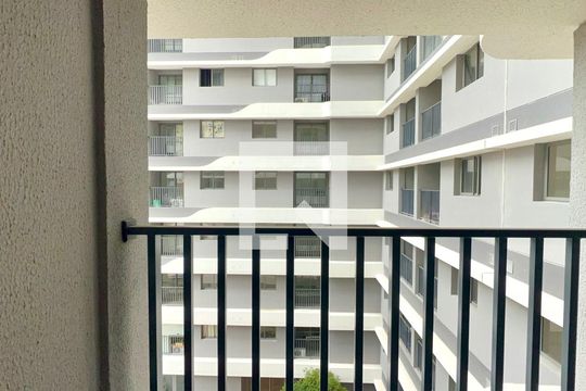 Sacada de kitnet/studio à venda com 1 quarto, 27m² em Pinheiros, São Paulo