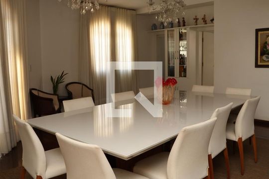 Mesa de Jantar de apartamento para alugar com 5 quartos, 350m² em Setor Oeste, Goiânia