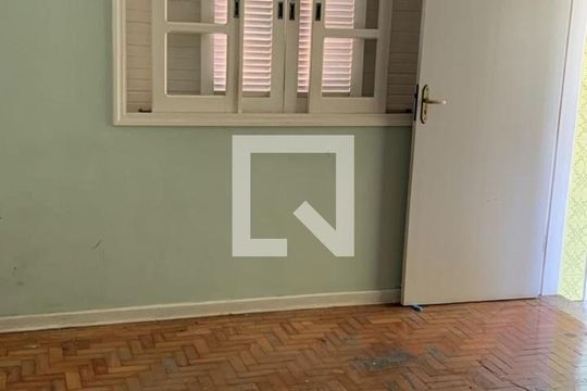Quarto de casa à venda com 5 quartos, 348m² em Vila Assunção, Santo André