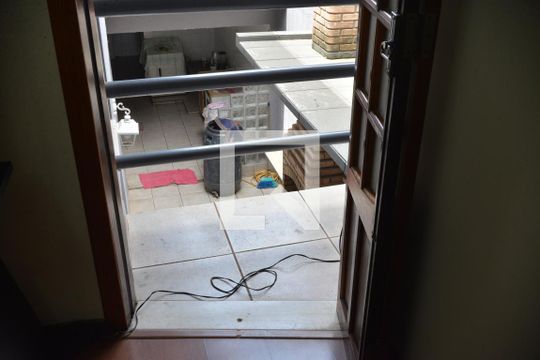Quarto 1 de casa para alugar com 3 quartos, 280m² em Vila Sacadura Cabral, Santo André