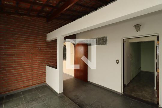 Antessala de casa à venda com 2 quartos, 95m² em Vila Alto de Santo Andre, Santo André