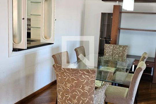 Sala  de casa para alugar com 3 quartos, 310m² em São Luís, Canoas