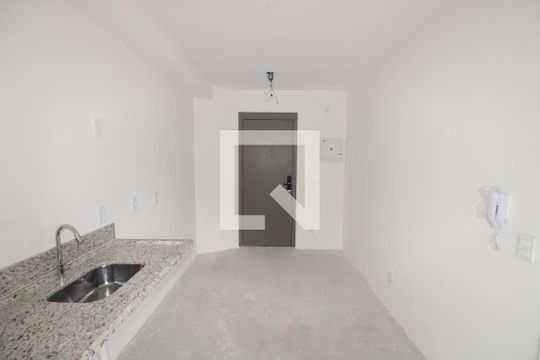 Sala / Cozinha de kitnet/studio à venda com 1 quarto, 25m² em Vila Dom Pedro Ii, São Paulo