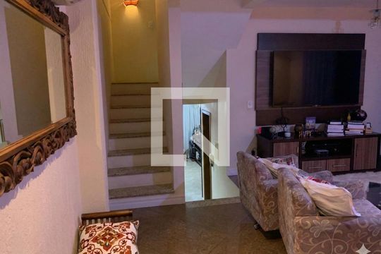 Sala de casa à venda com 4 quartos, 253m² em Camaquã, Porto Alegre