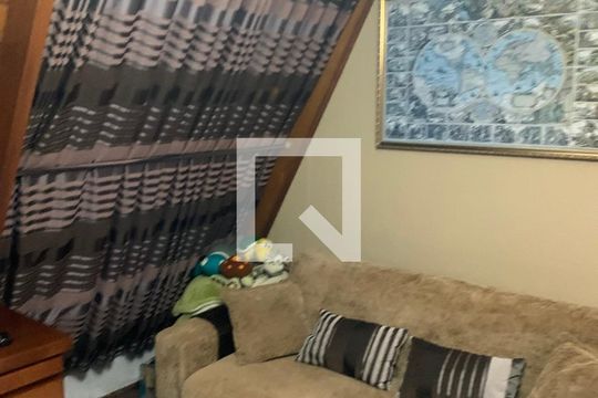 Sala de casa à venda com 4 quartos, 253m² em Camaquã, Porto Alegre
