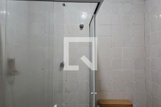 Banheiro Social de kitnet/studio à venda com 1 quarto, 32m² em Centro, Guarulhos