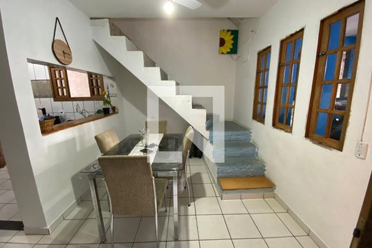 Sala de Jantar de casa à venda com 3 quartos, 252m² em Jardim Mirante, São Paulo