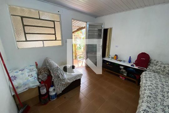 Sala 1 de casa à venda com 3 quartos, 252m² em Jardim Mirante, São Paulo