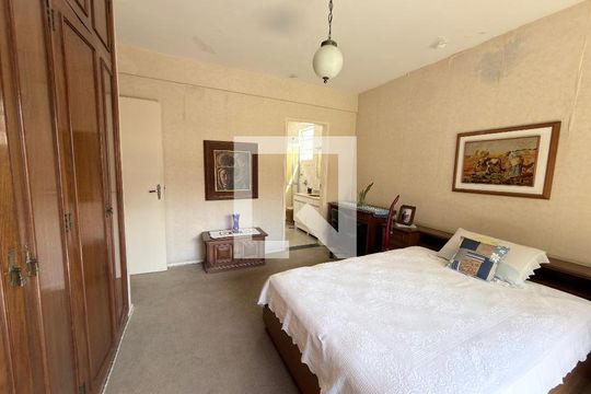 Casa à venda com 4 quartos, 297m² em Vila Prudente, São Paulo