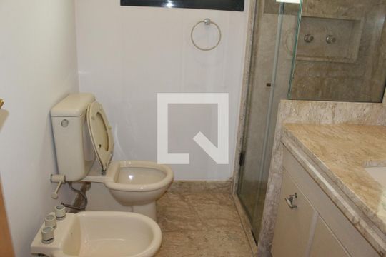 Apartamento para alugar com 4 quartos, 200m² em Higienópolis, São Paulo