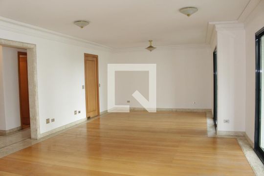 Apartamento para alugar com 4 quartos, 200m² em Higienópolis, São Paulo