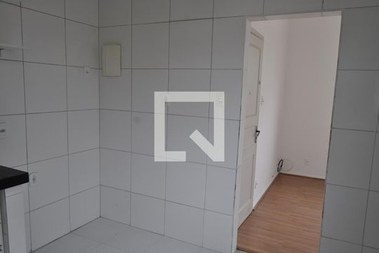 Apartamento à venda com 2 quartos, 58m² em Cavalcanti, Rio de Janeiro