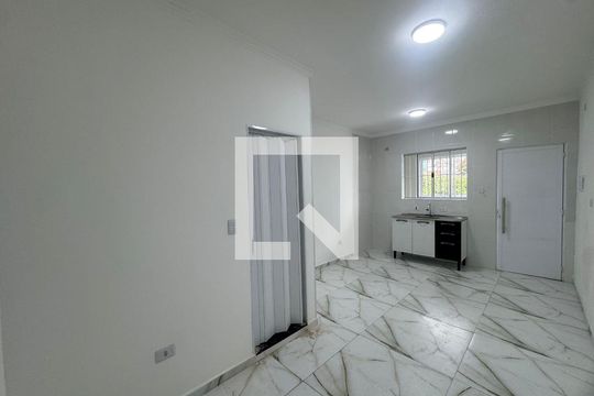 Kitnet de kitnet/studio para alugar com 1 quarto, 18m² em Jardim Rosa de Franca, Guarulhos