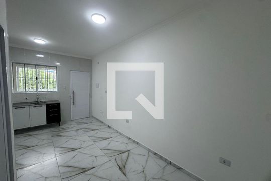Kitnet de kitnet/studio para alugar com 1 quarto, 18m² em Jardim Rosa de Franca, Guarulhos