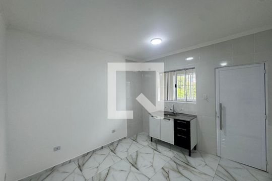Kitnet de kitnet/studio para alugar com 1 quarto, 18m² em Jardim Rosa de Franca, Guarulhos