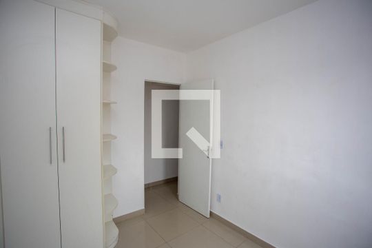 Quarto 1 de apartamento à venda com 2 quartos, 43m² em Canhema, Diadema