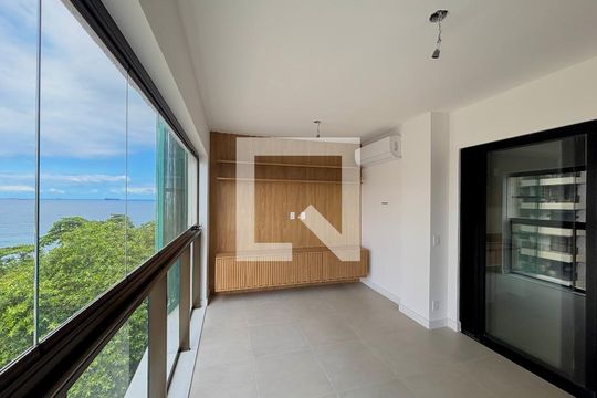 Varanda da Sala/área de serviço - vista para o mar de apartamento à venda com 2 quartos, 71m² em Copacabana, Rio de Janeiro