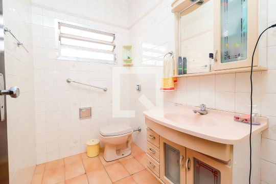 Banheiro da Suíte de casa para alugar com 2 quartos, 150m² em Itaquera, São Paulo