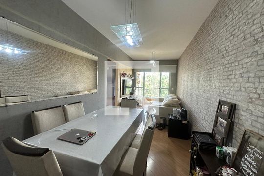 Sala de apartamento à venda com 2 quartos, 61m² em Vila Pindorama, Barueri
