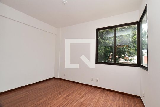 Suite de apartamento para alugar com 4 quartos, 121m² em Serra, Belo Horizonte