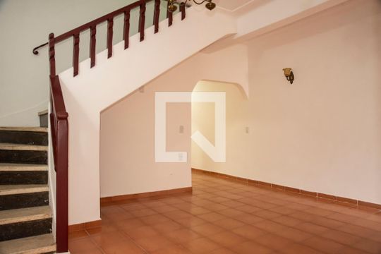 Sala 1 de casa para alugar com 4 quartos, 170m² em Planalto Paulista, São Paulo