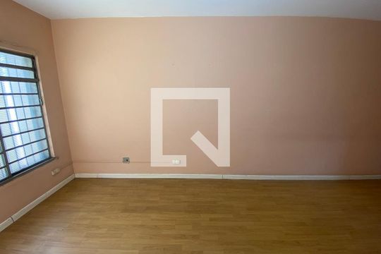 Casa para alugar com 2 quartos, 110m² em Jardim das Acacias, São Paulo