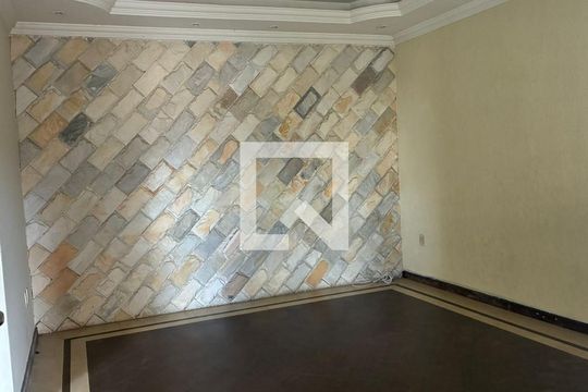 Sala 2 de casa para alugar com 3 quartos, 200m² em São Joaquim, Contagem