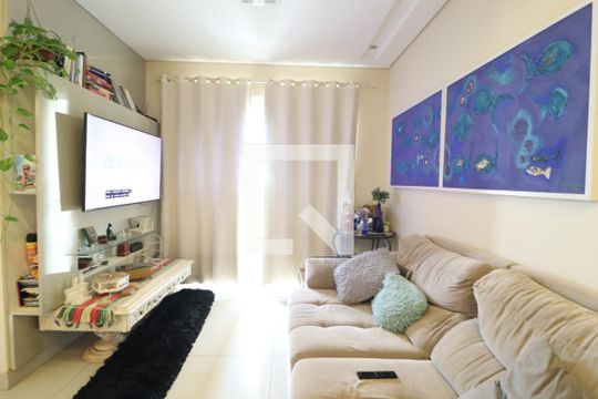 Sala de apartamento para alugar com 2 quartos, 64m² em Centro, Uberlândia