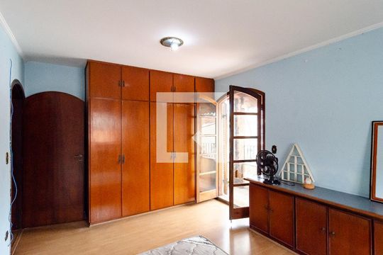 Suíte 1 de casa para alugar com 3 quartos, 256m² em Vila da Saúde, São Paulo