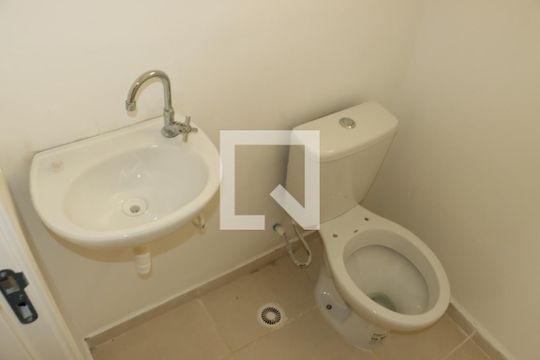 Casa de Condomínio para alugar com 2 quartos, 55m² em Chácara Ondas Verdes, Cotia