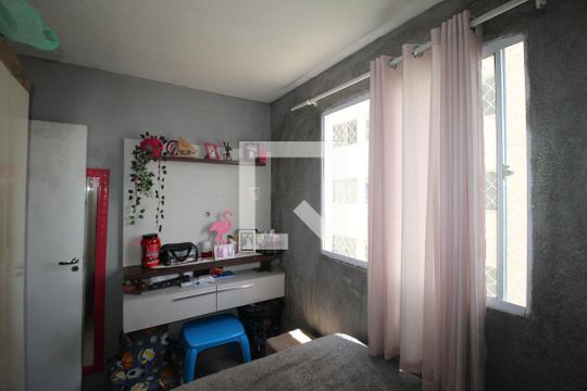 Quarto 1 de apartamento para alugar com 2 quartos, 50m² em Vila Jaraguá, São Paulo