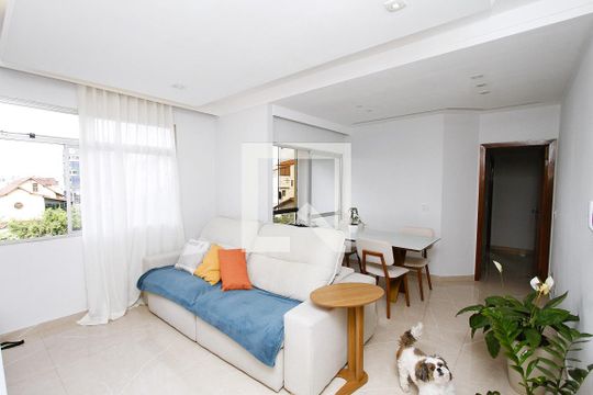 Sala de apartamento à venda com 3 quartos, 90m² em Nova Suíça, Belo Horizonte