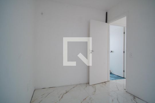 Quarto 2 de apartamento para alugar com 2 quartos, 41m² em Rubem Berta, Porto Alegre