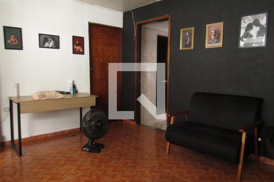 Sala 1 de casa à venda com 3 quartos, 228m² em Quitaúna, Osasco