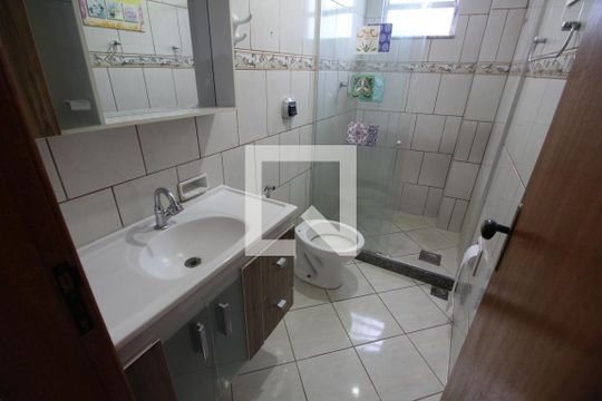 Banheiro de casa à venda com 1 quarto, 64m² em Taquara, Rio de Janeiro
