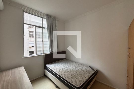 Quarto 1 de apartamento para alugar com 2 quartos, 85m² em Copacabana, Rio de Janeiro