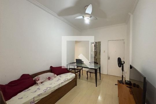 Sala de apartamento para alugar com 2 quartos, 85m² em Copacabana, Rio de Janeiro