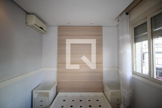 Quarto 1 de apartamento à venda com 1 quarto, 47m² em Santa Cecília, Porto Alegre