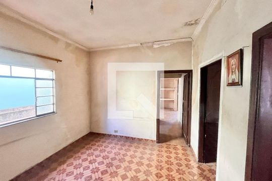 Casa para alugar com 3 quartos, 150m² em Vila Guaca, São Paulo