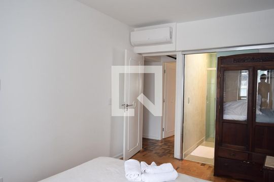 Suíte 1 de apartamento para alugar com 3 quartos, 150m² em Pinheiros, São Paulo