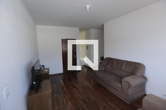 Casa 1 de casa para alugar com 8 quartos, 370m² em Riacho das Pedras, Contagem