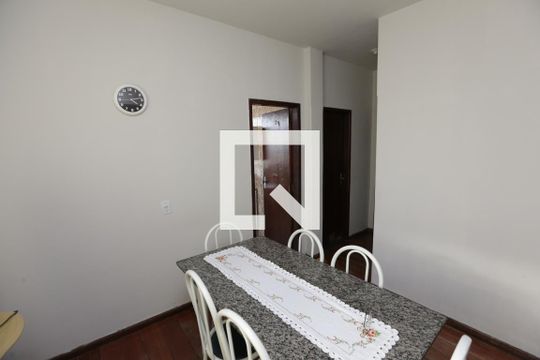 Casa 1 de casa para alugar com 8 quartos, 370m² em Riacho das Pedras, Contagem