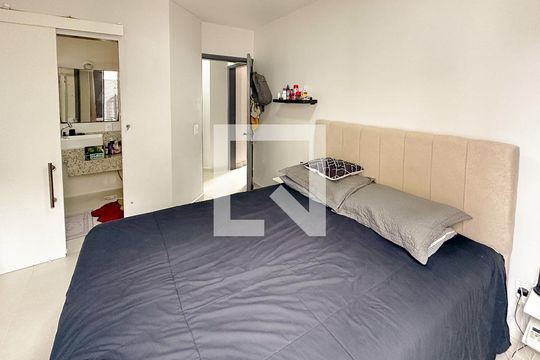 Suíte  de casa de condomínio para alugar com 3 quartos, 112m² em Canasvieiras, Florianópolis