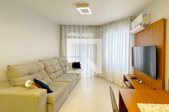 Sala de TV de casa de condomínio para alugar com 3 quartos, 112m² em Canasvieiras, Florianópolis