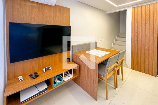Sala de Jantar de casa de condomínio para alugar com 3 quartos, 112m² em Canasvieiras, Florianópolis