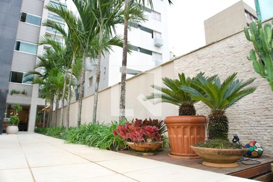 Área Privada  de apartamento à venda com 3 quartos, 318m² em Carmo, Belo Horizonte