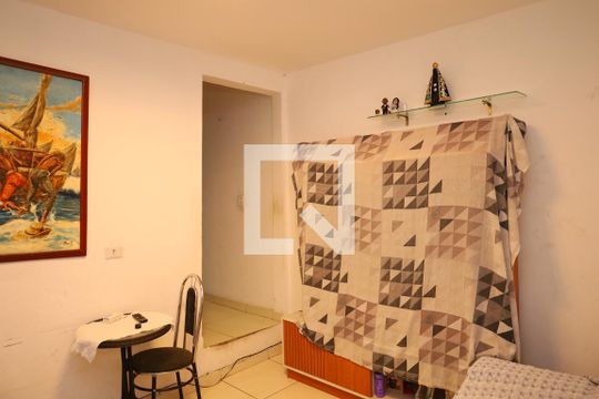 Sala de casa à venda com 2 quartos, 276m² em Jardim Lajeado, São Paulo