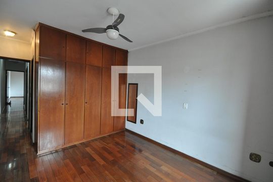 Quarto Suíte de casa à venda com 3 quartos, 150m² em Vila Nova Mazzei, São Paulo
