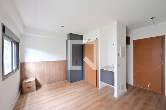 Sala/Quarto de kitnet/studio à venda com 1 quarto, 26m² em São Judas, São Paulo